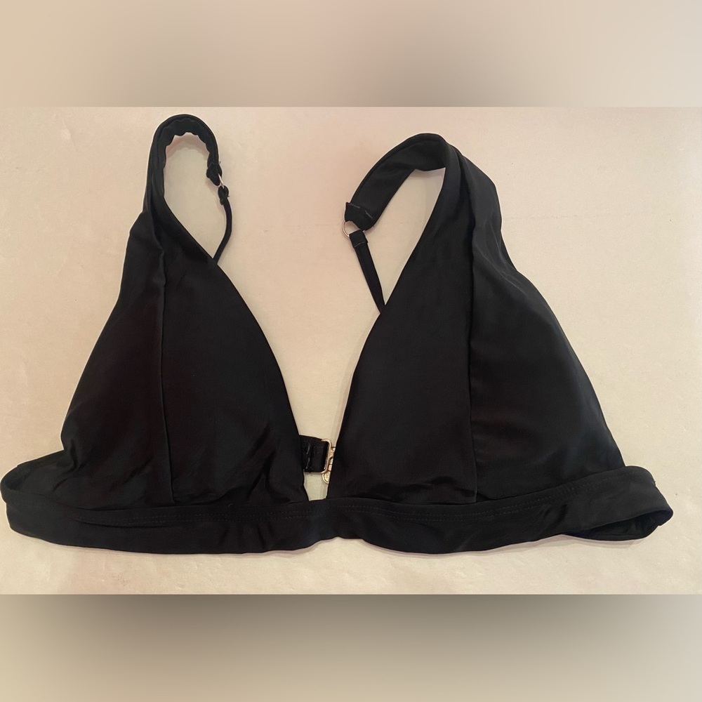 Womanโs Black Bikini Swim Top Size Large NWOTโ